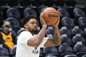 英超球队拿 英超球队拿